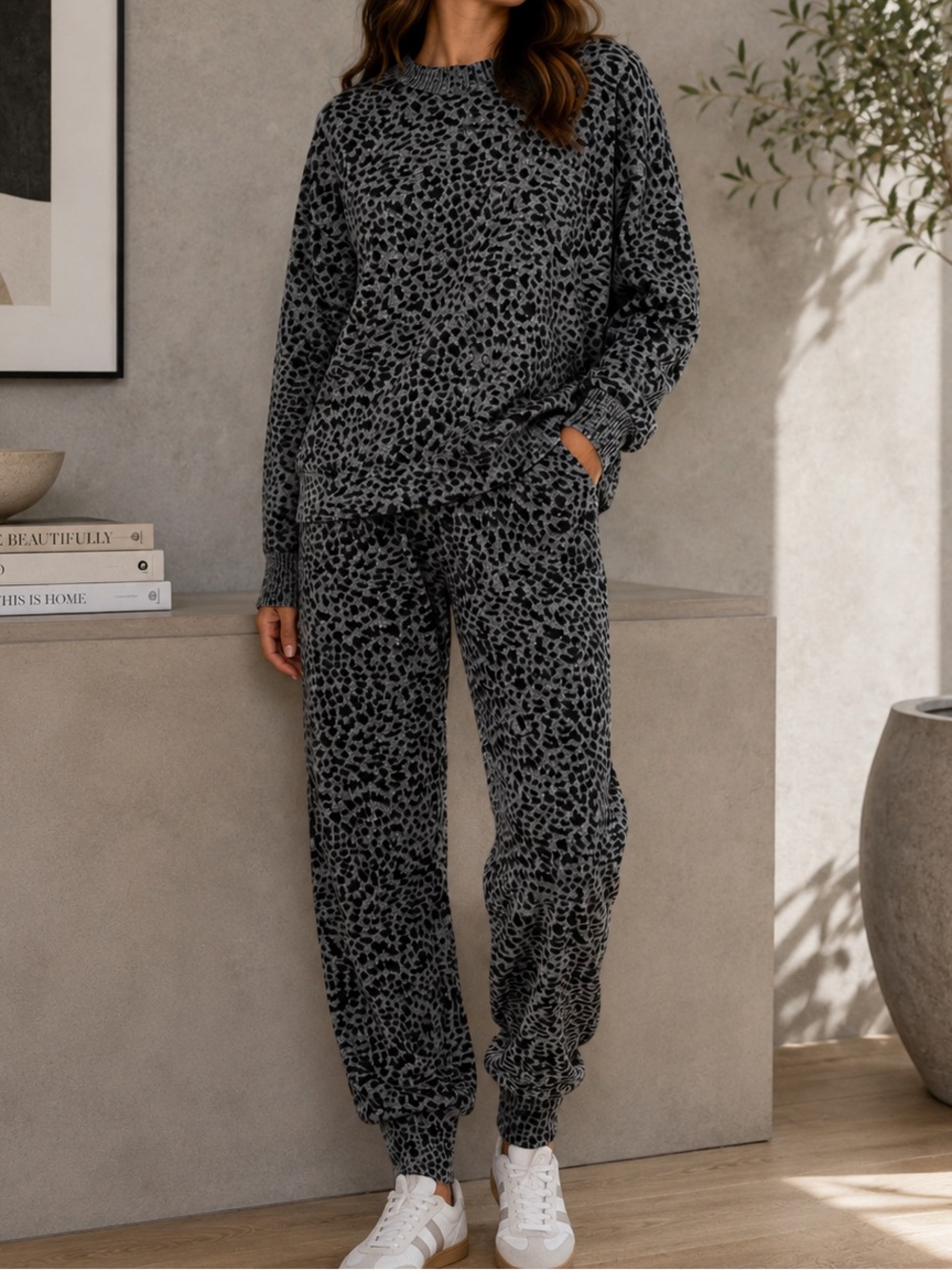 NWT REVOLVE! MONROW LEOPARD PRINT JOGGERS